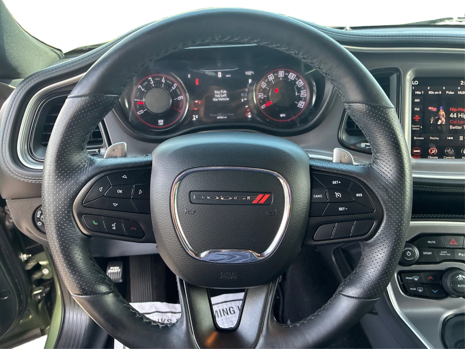 Dodge Challenger photo 16
