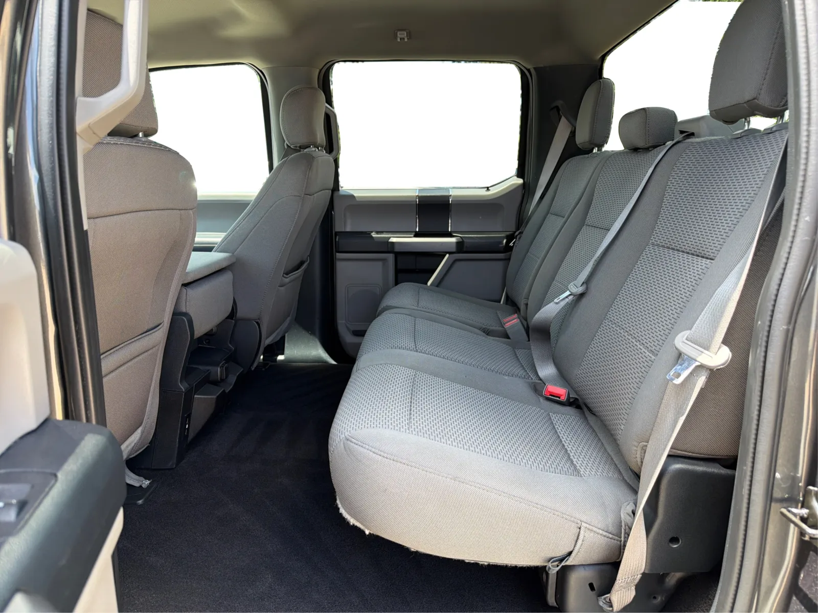 Ford F-150 photo 10