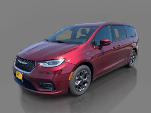Red 2022 Chrysler Pacifica Hybrid Touring L FWD for sale in Sedalia, MO