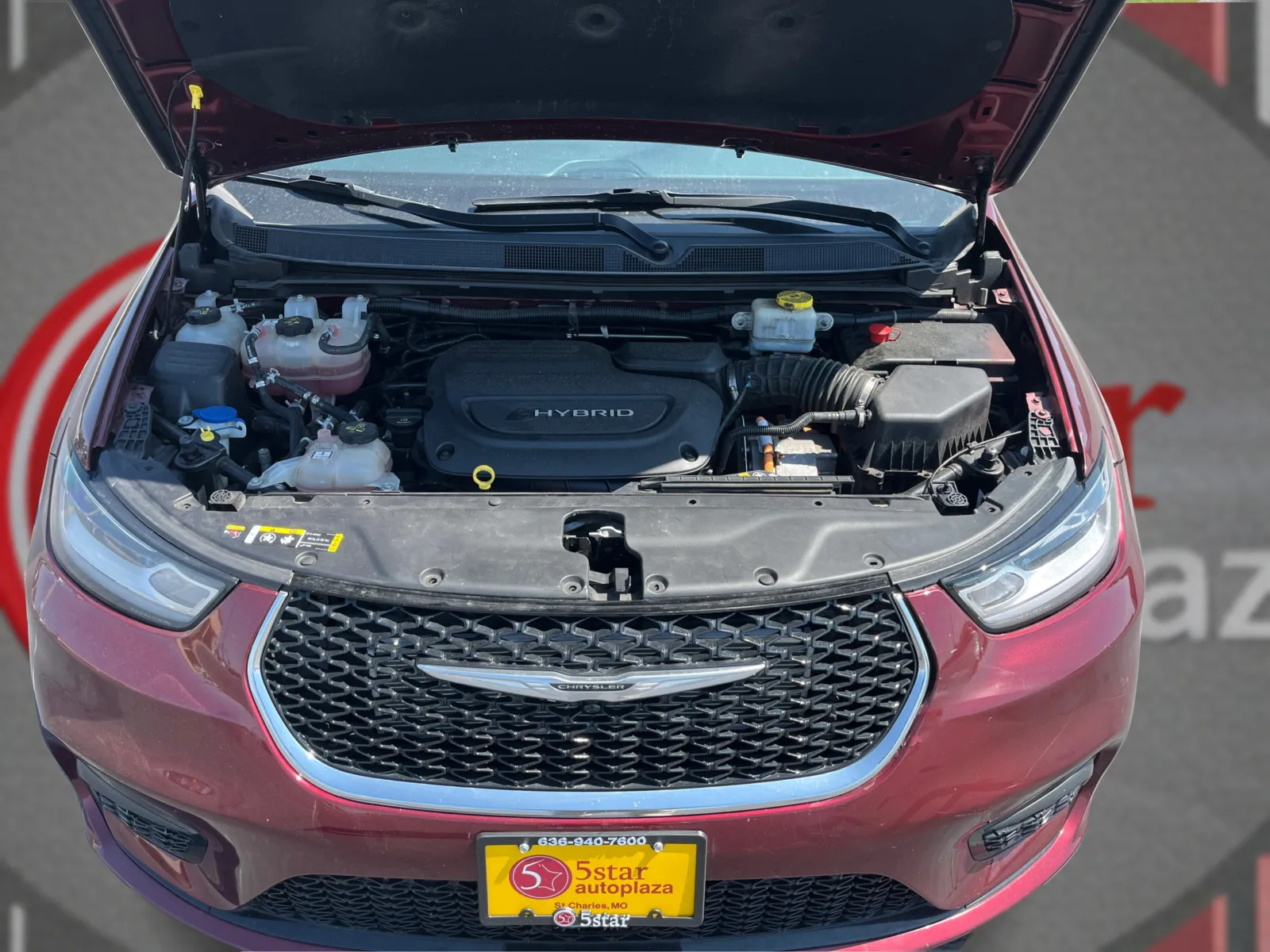 Chrysler Pacifica photo 11