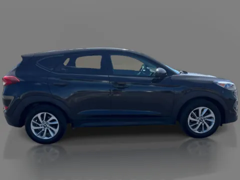 More photos of 2017 Hyundai Tucson 4d SUV FWD SE at 5 Star Auto Plaza - Sedalia, MO