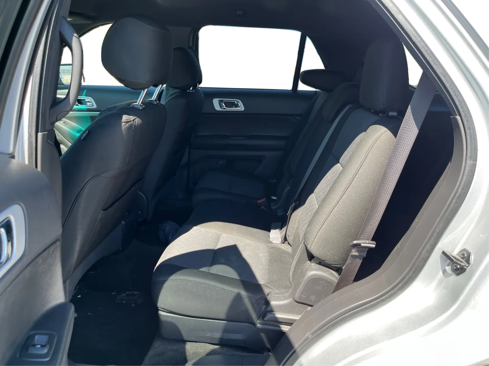 Ford Explorer photo 10