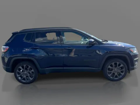 More photos of 2020 Jeep Compass 4d SUV 4WD Limited High Altitude at 5 Star Auto Plaza - Sedalia, MO