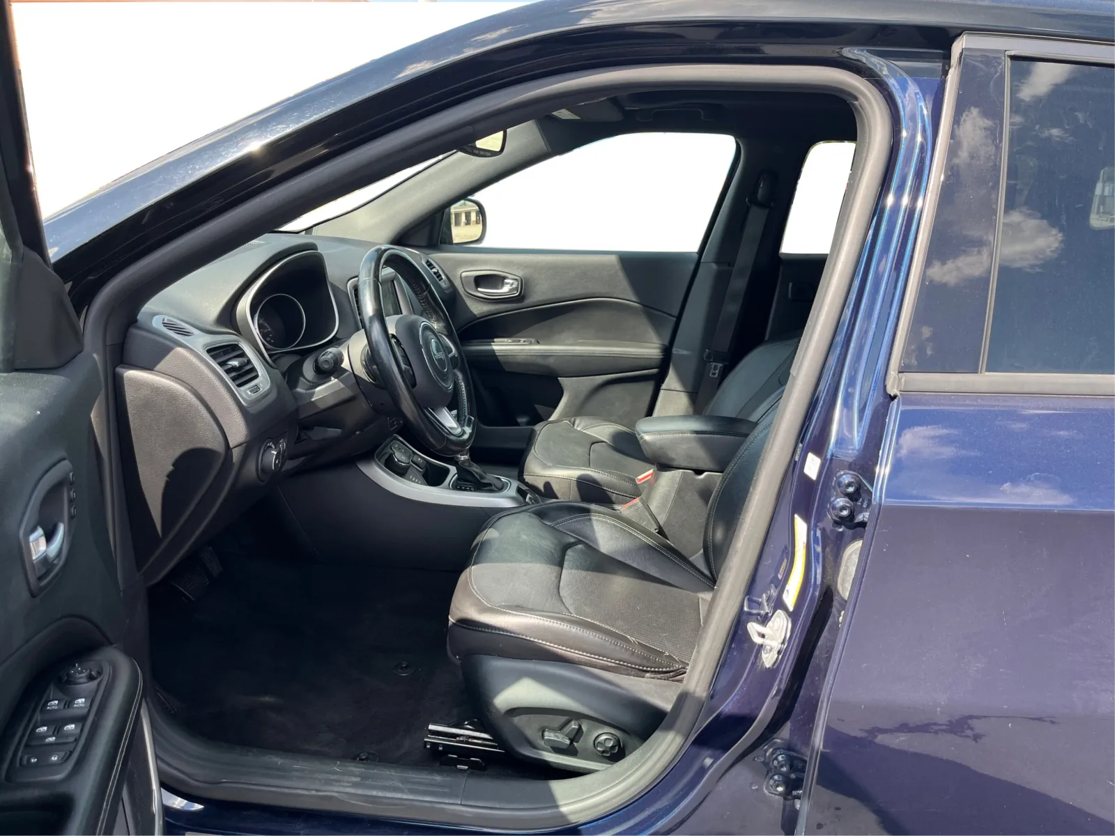 Jeep Compass photo 9