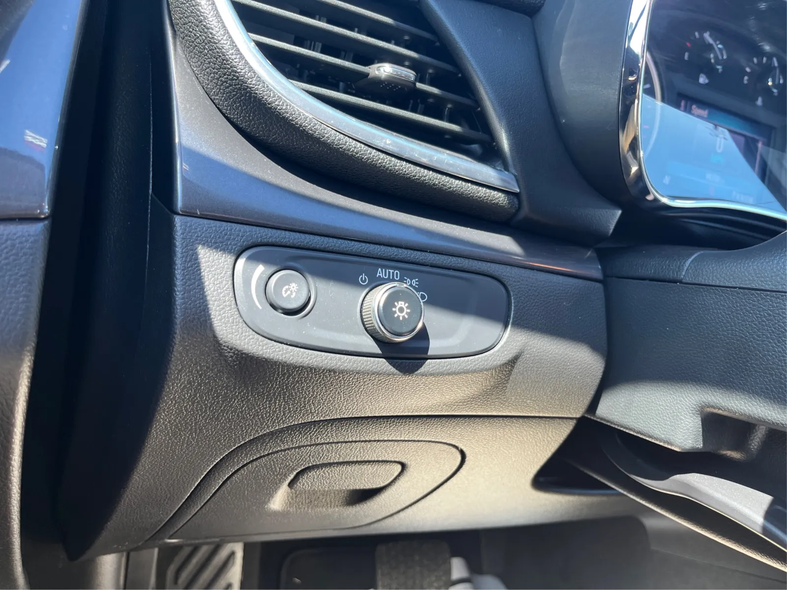 Buick Encore photo 18