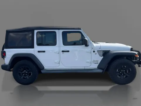 More photos of 2020 Jeep Wrangler Unlimited 4d SUV 4WD Sport at 5 Star Auto Plaza - Sedalia, MO