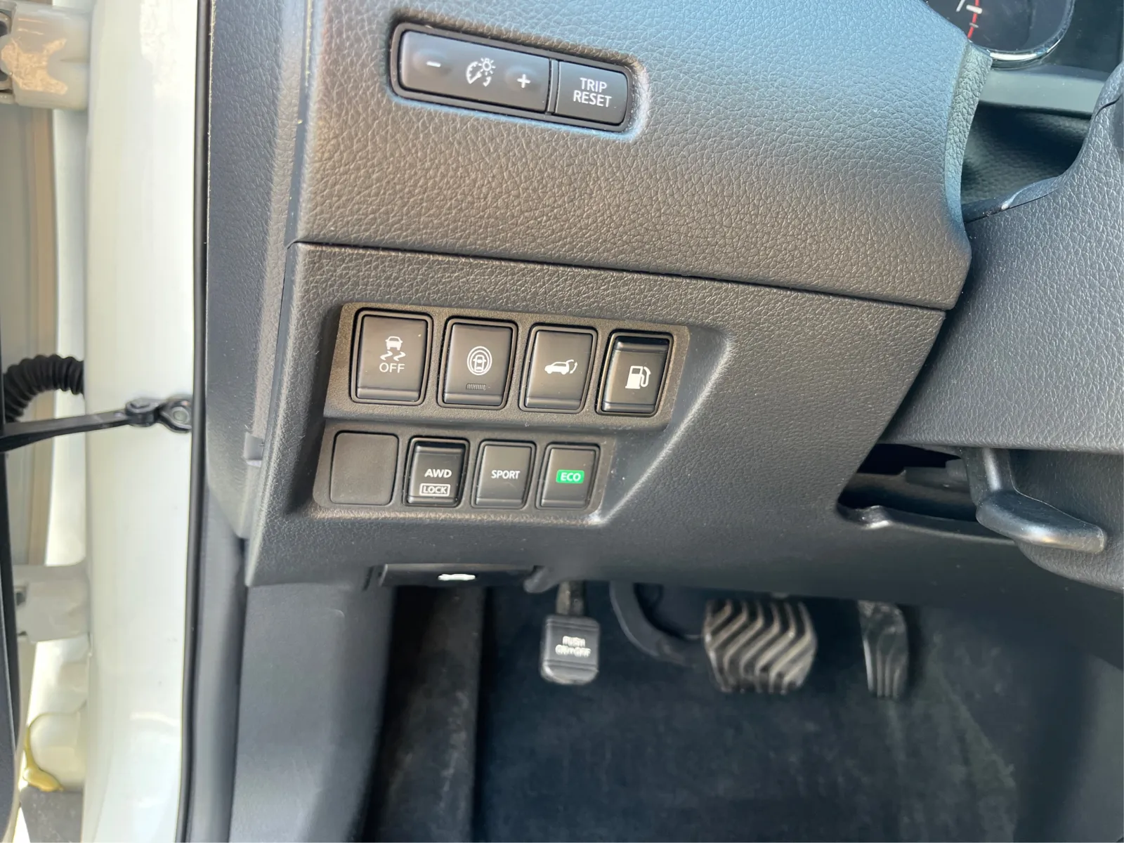 Nissan Rogue photo 18