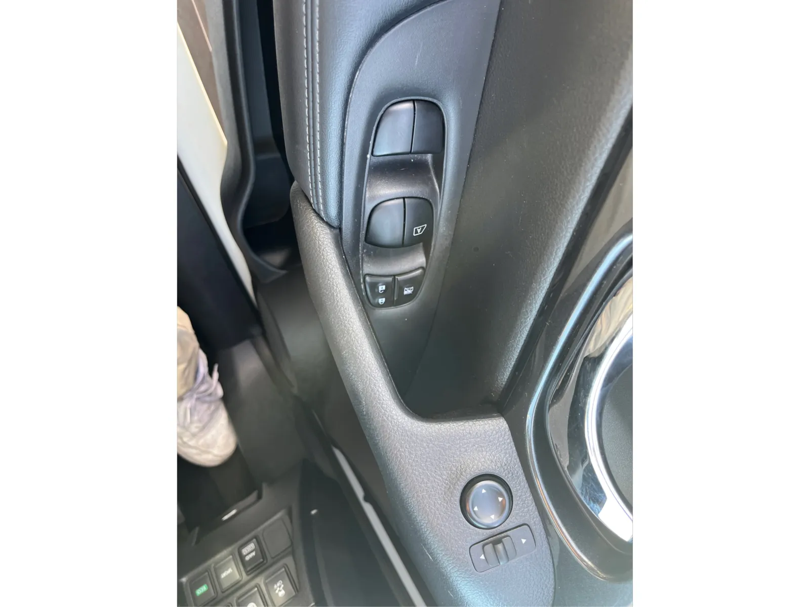 Nissan Rogue photo 19
