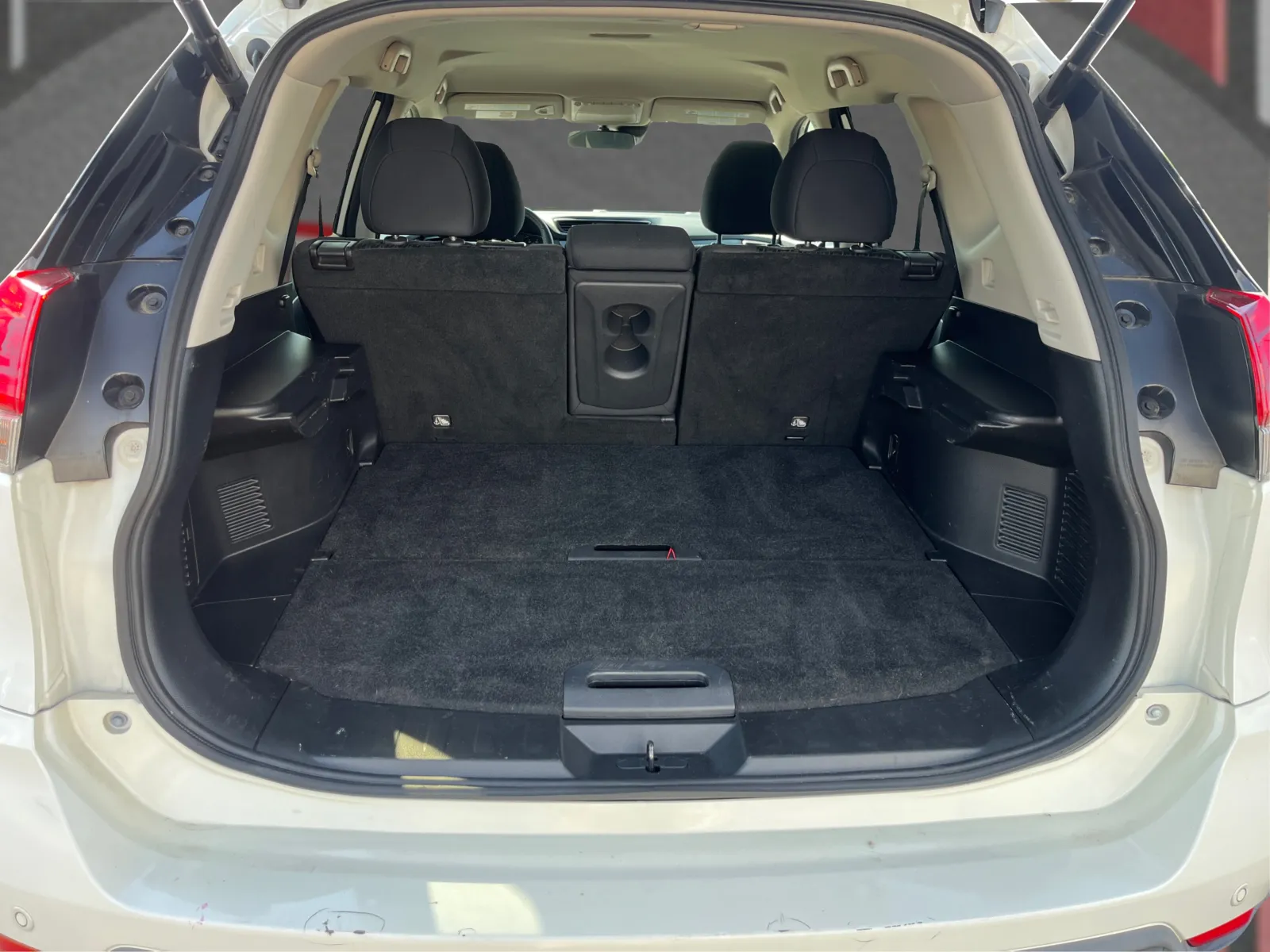 Nissan Rogue photo 13
