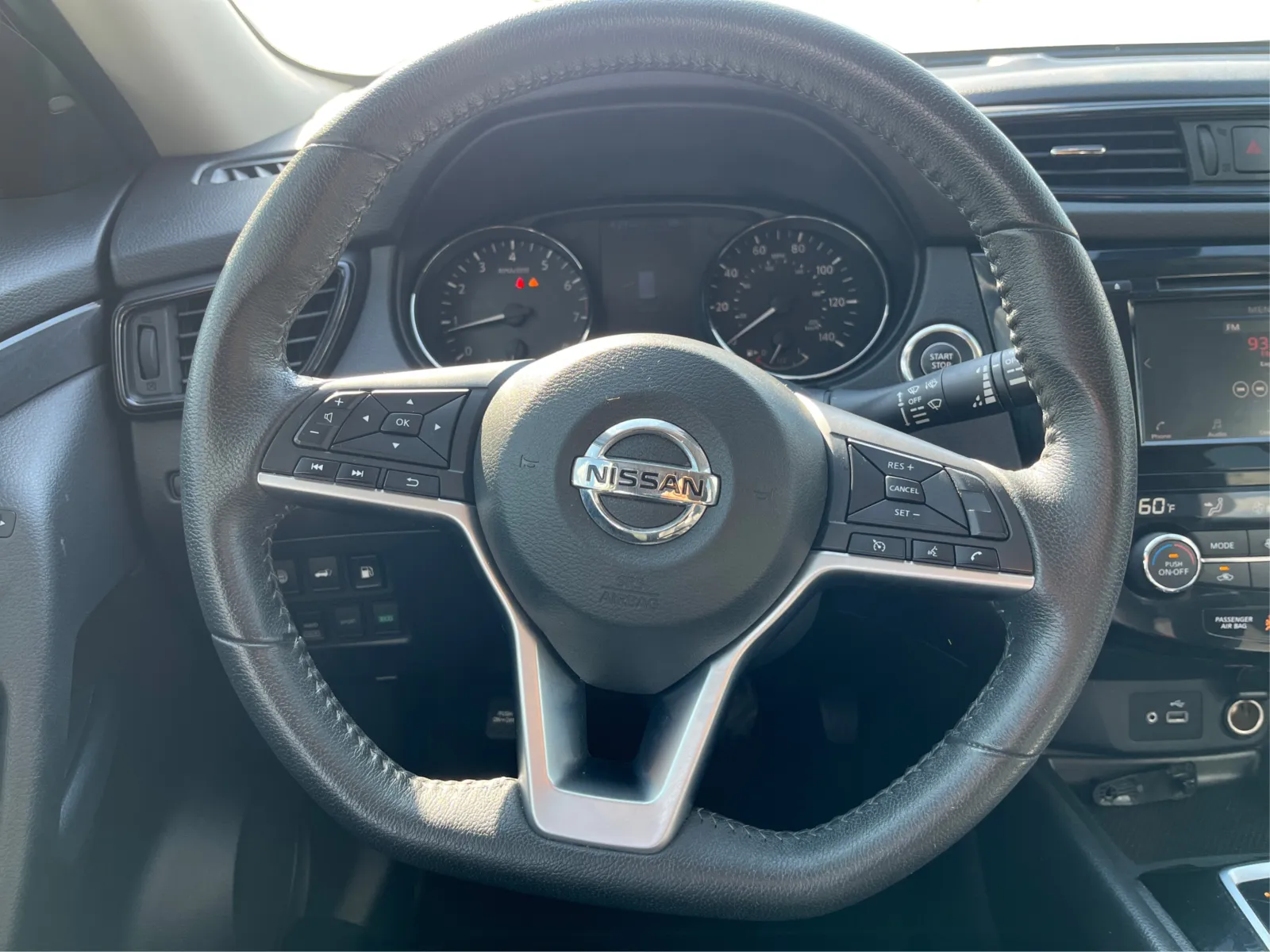 Nissan Rogue photo 17