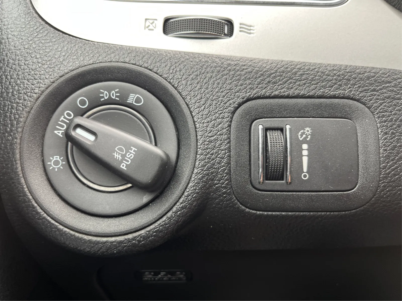 Dodge Journey photo 18