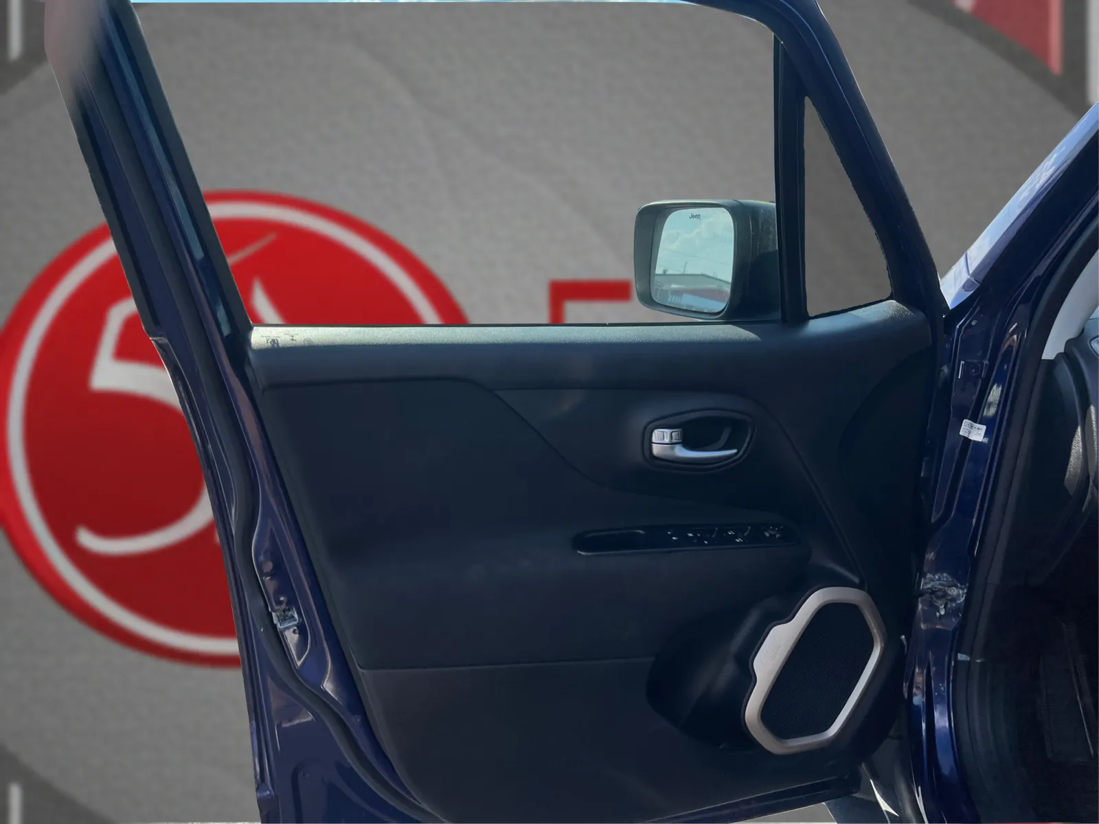 Jeep Renegade photo 20