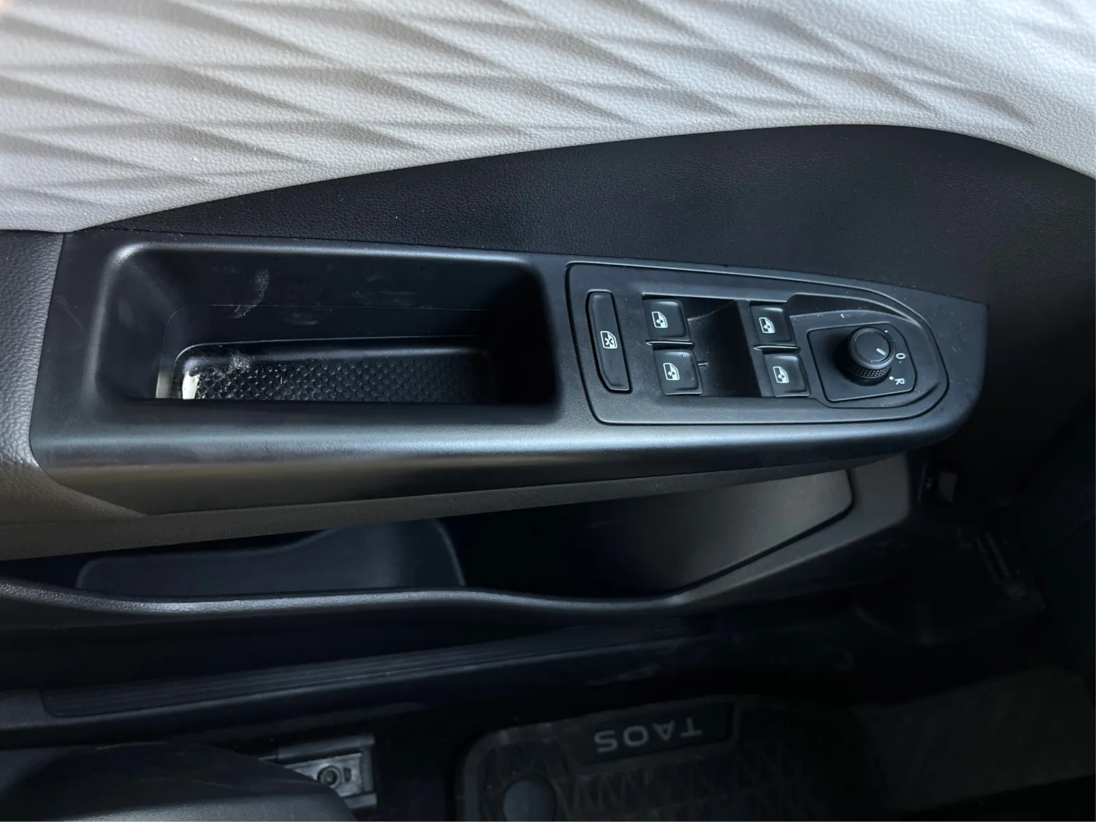 Volkswagen Taos photo 19