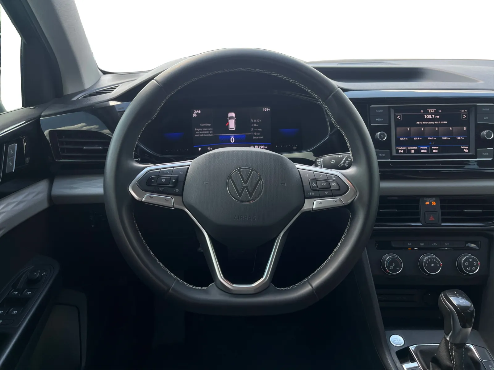 Volkswagen Taos photo 17