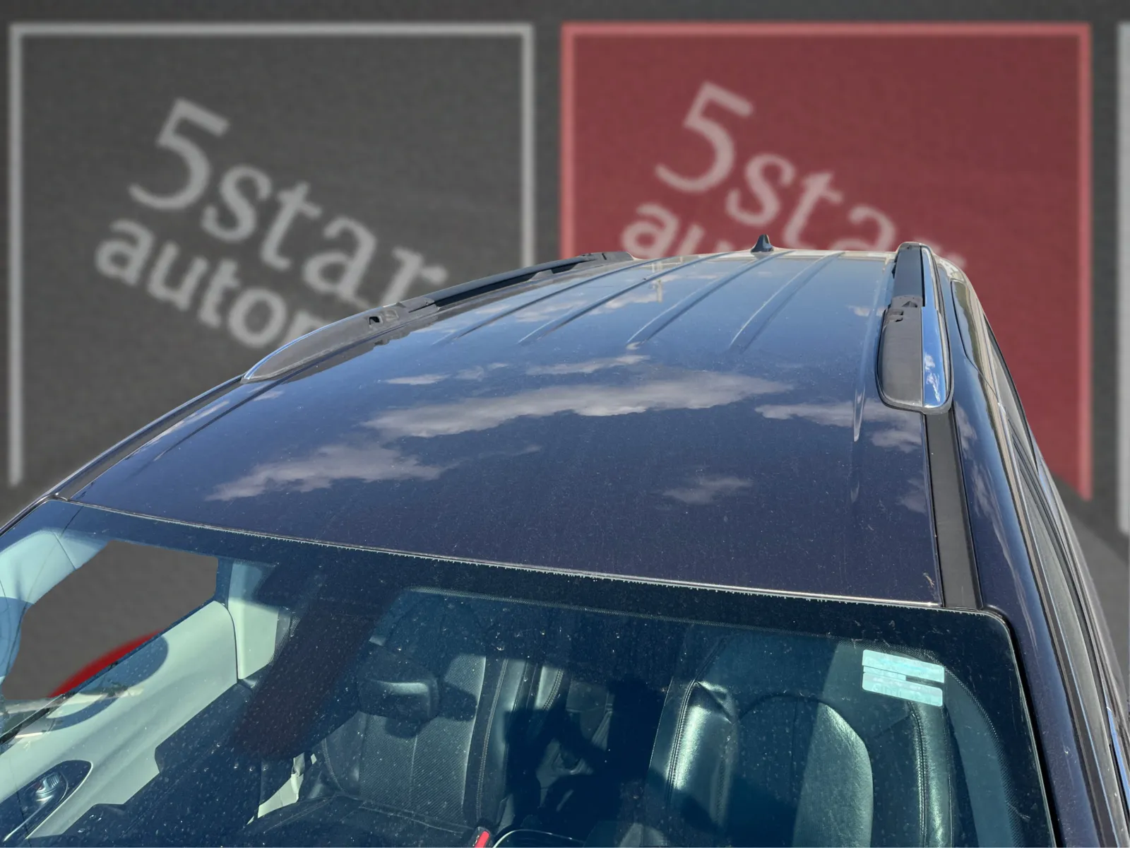 Chrysler Pacifica photo 12