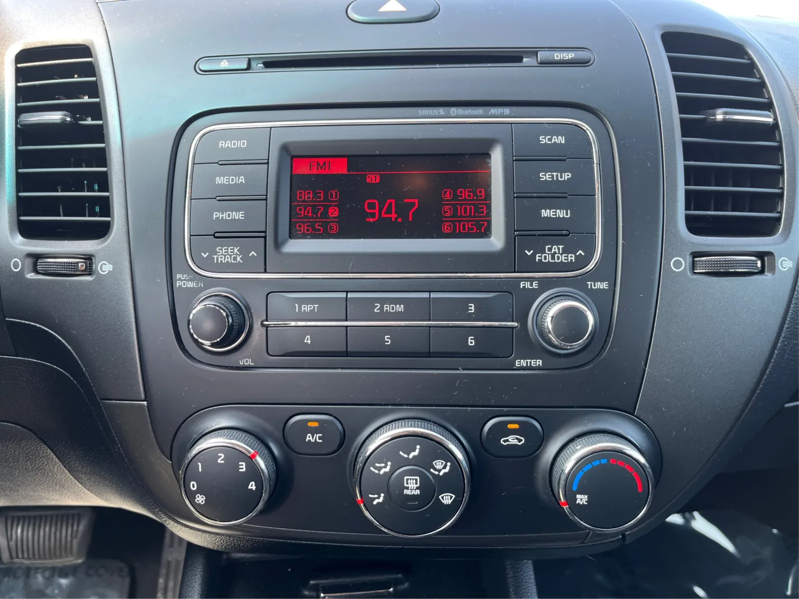 Kia Forte photo 14
