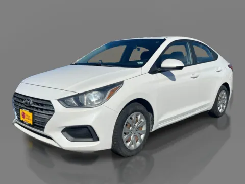 White 2018 Hyundai Accent 4d Sedan SE Auto for sale in Sedalia, MO