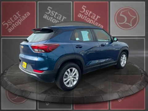 More photos of 2021 Chevrolet Trailblazer 4d SUV FWD LS at 5 Star Auto Plaza - Sedalia, MO