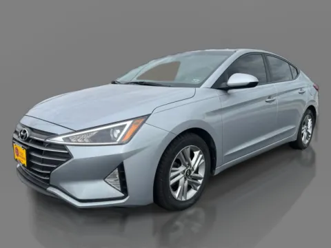 Silver 2020 Hyundai Elantra 4d Sedan SEL for sale in Sedalia, MO
