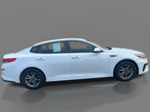 More photos of 2020 Kia Optima 4d Sedan LX at 5 Star Auto Plaza - Sedalia, MO