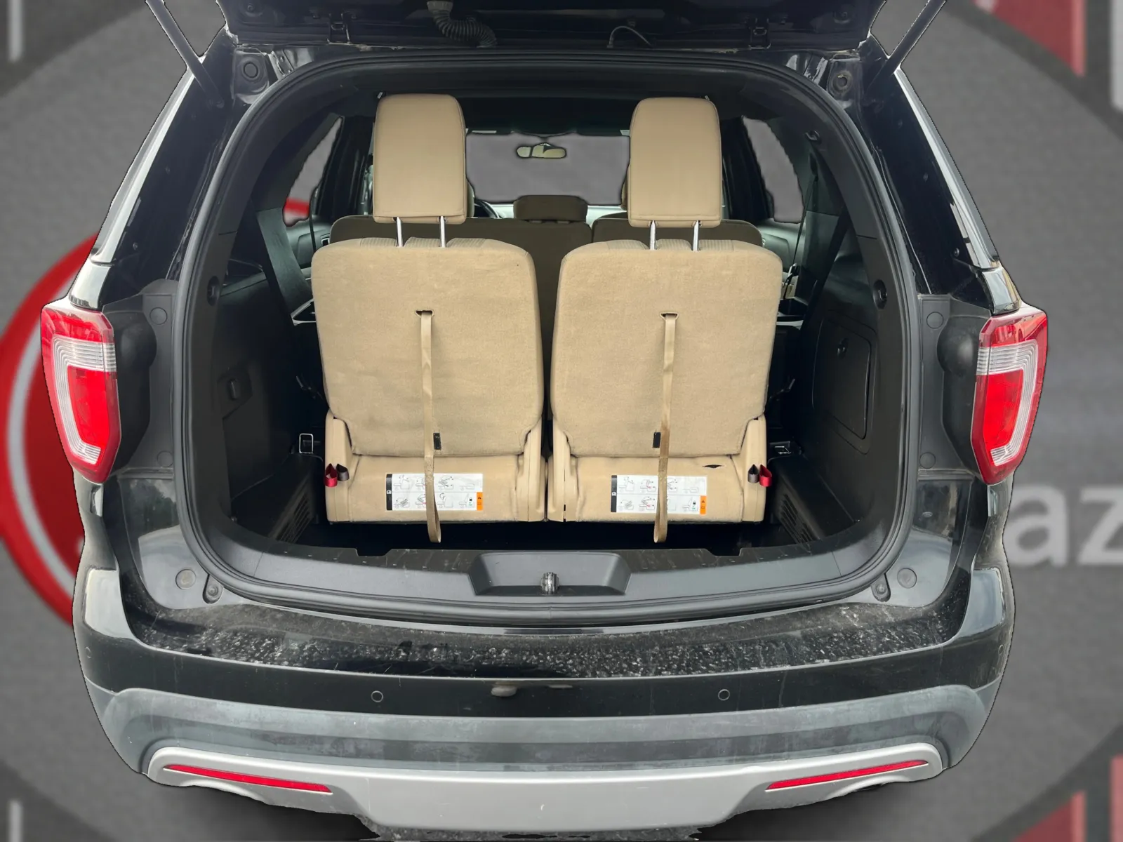 Ford Explorer photo 13
