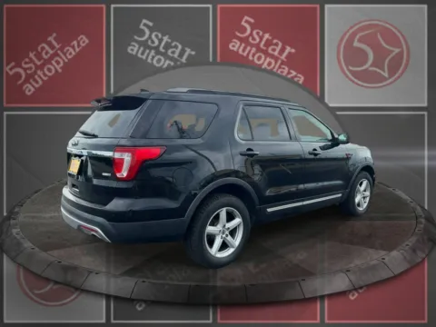 More photos of 2017 Ford Explorer 4d SUV 4WD XLT Ecoboost at 5 Star Auto Plaza - Sedalia, MO
