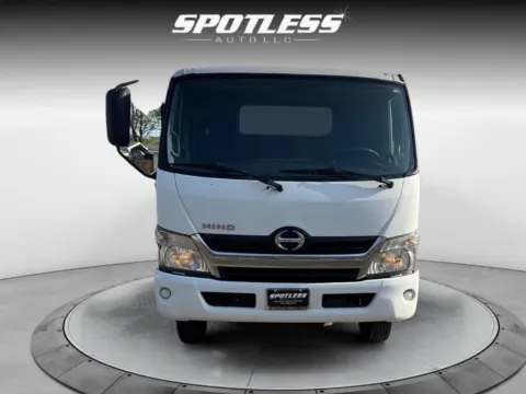 More photos of 2019 Hino 155 at Spotless Auto I-10, TX