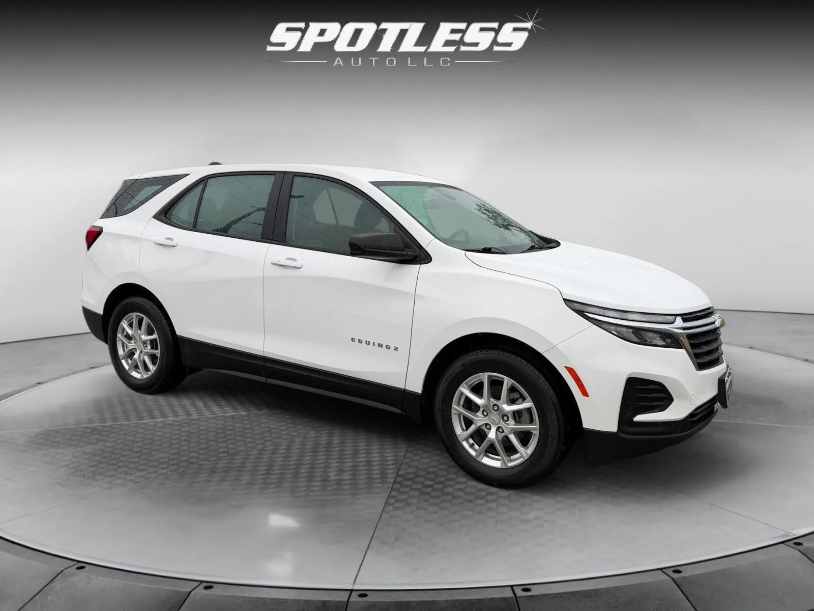 2024 Chevrolet Equinox LS - Photo 9