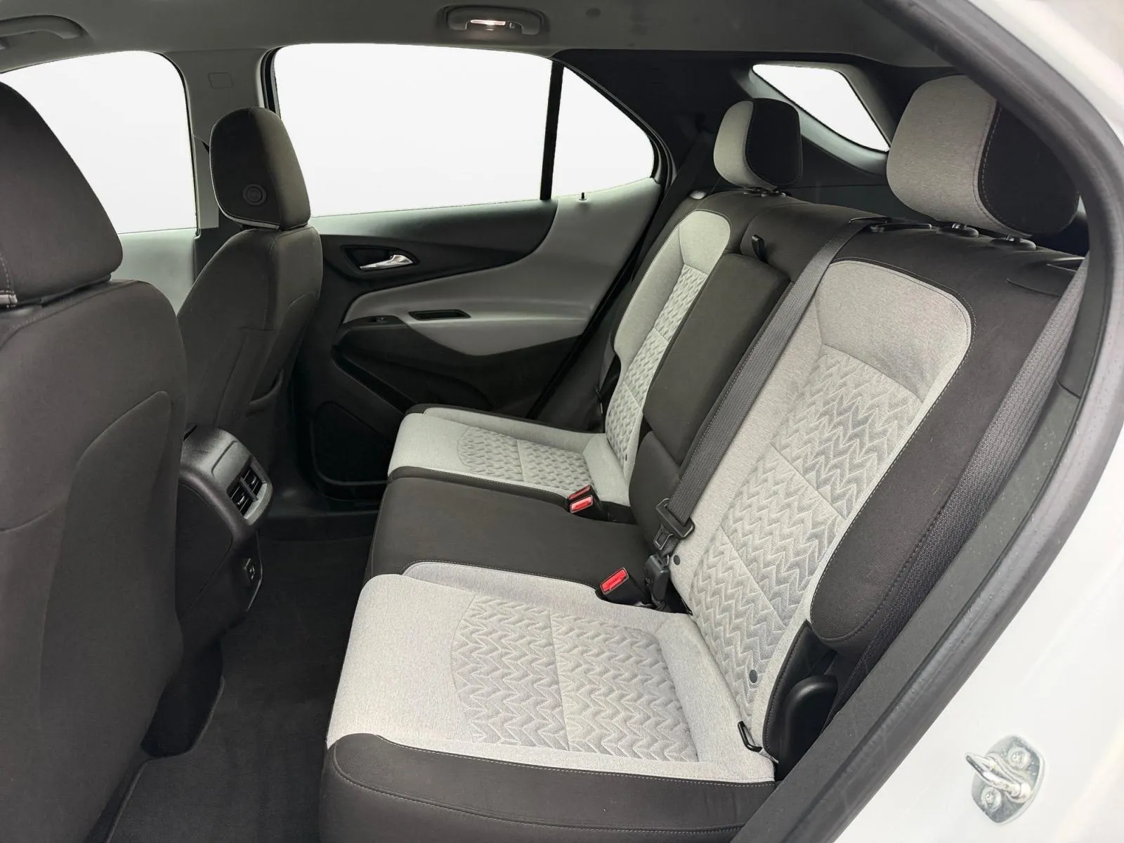2024 Chevrolet Equinox LS - Photo 24