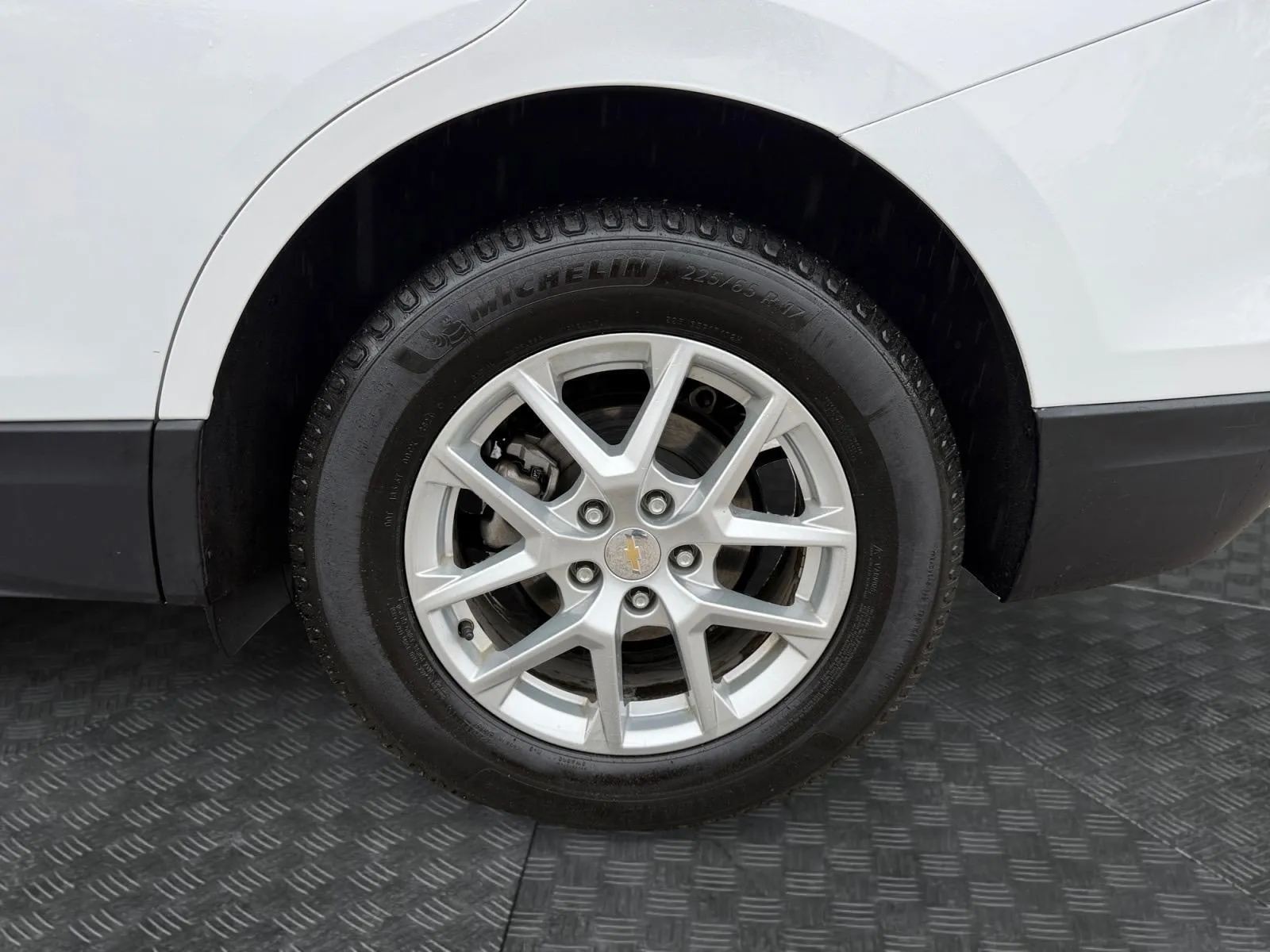 2024 Chevrolet Equinox LS - Photo 15