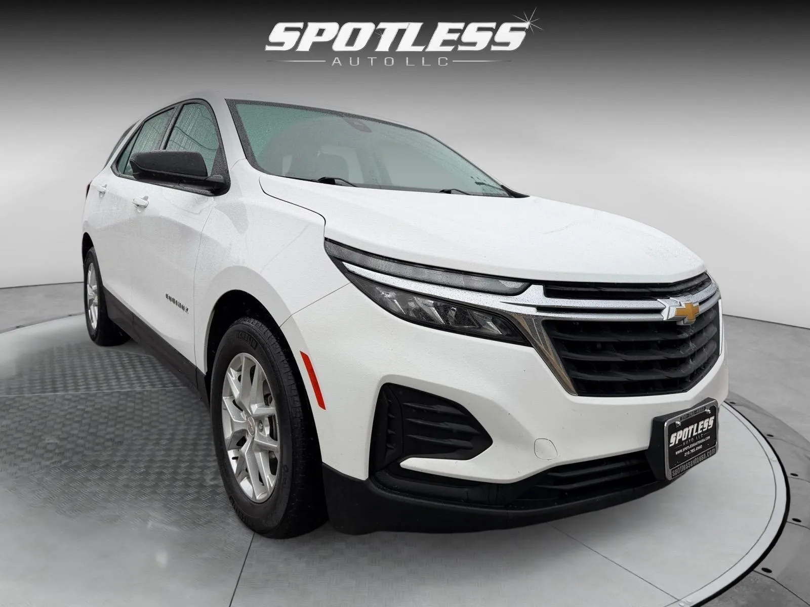 2024 Chevrolet Equinox LS - Photo 11