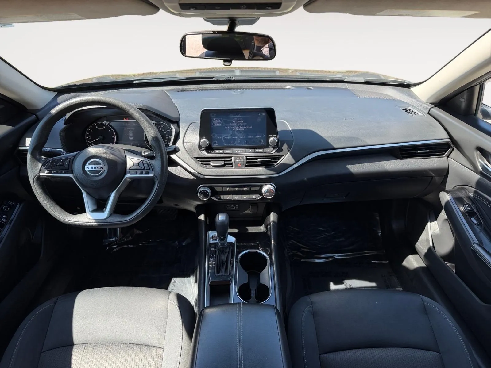 Nissan Altima photo 20