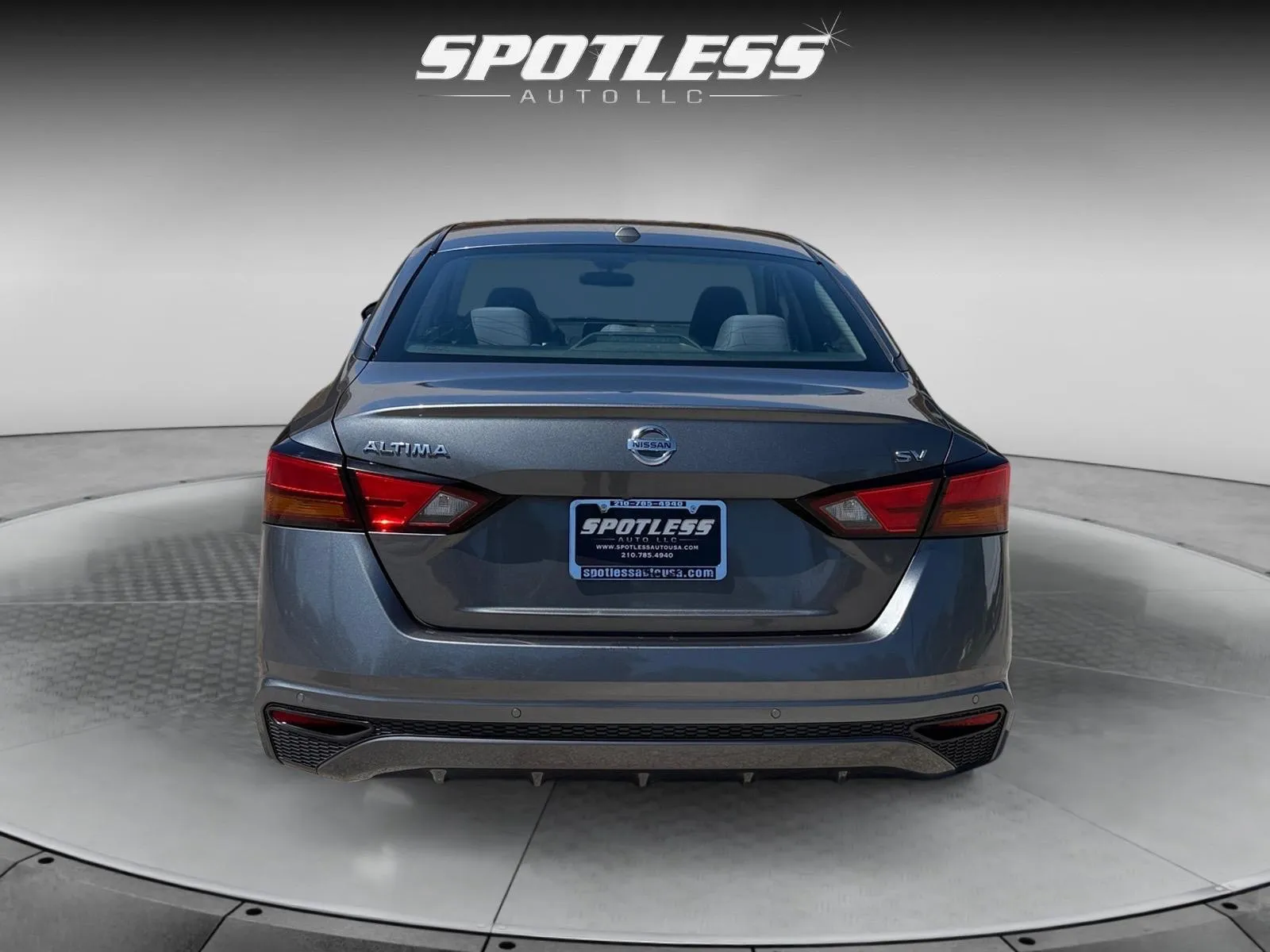 Nissan Altima photo 6