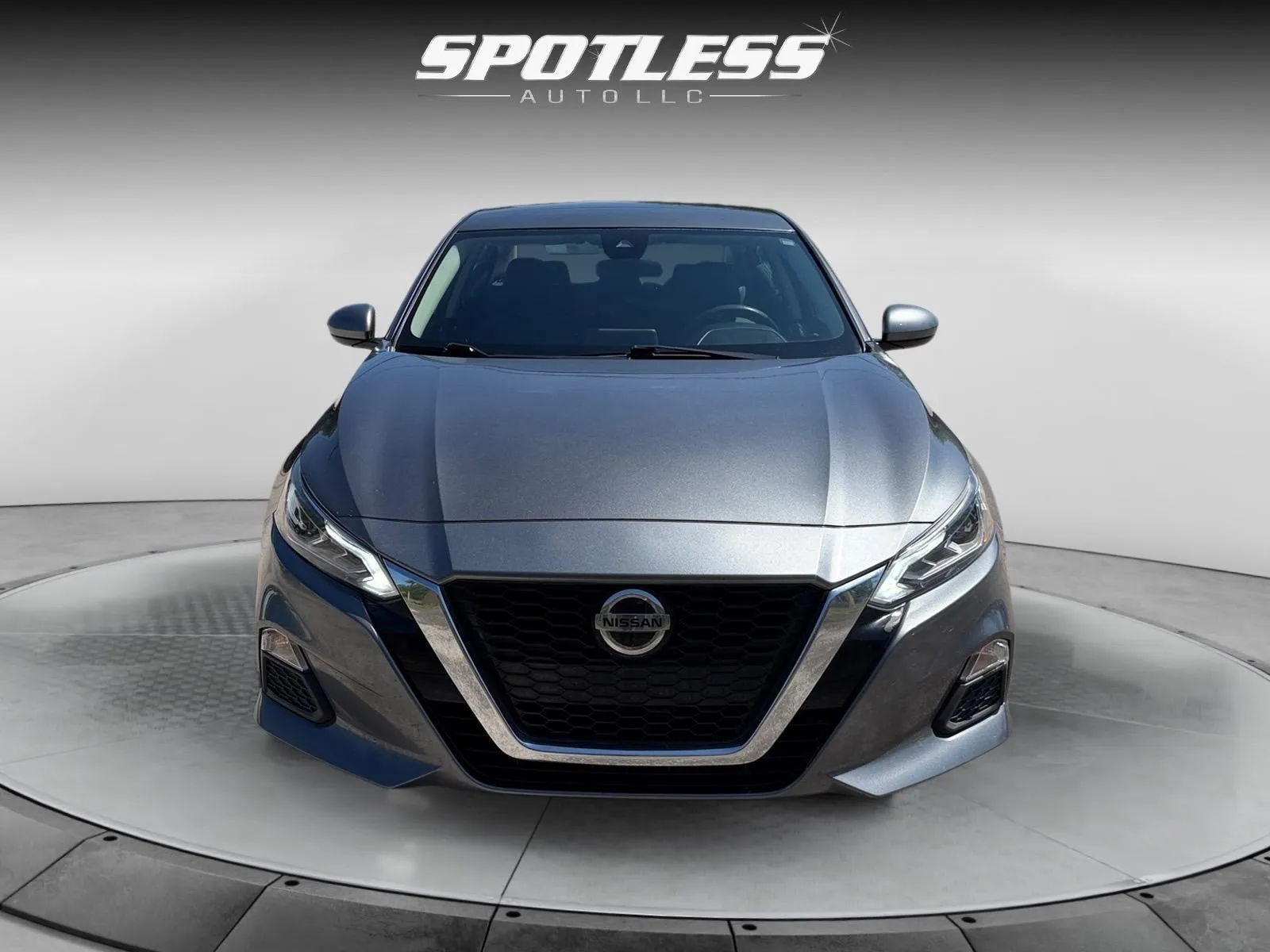 Nissan Altima photo 11