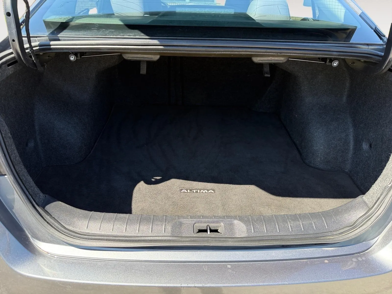 Nissan Altima photo 27