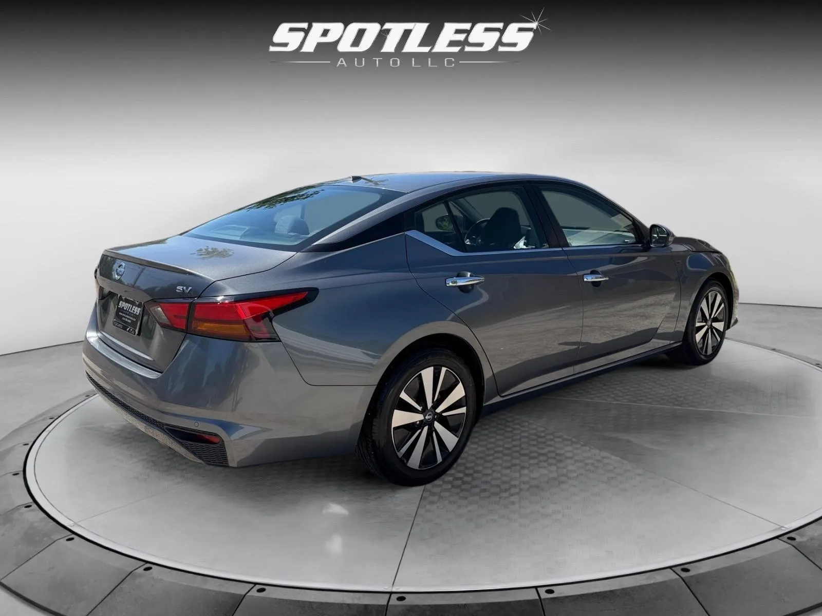 Nissan Altima photo 7
