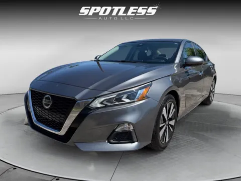 Another view of 2021 Nissan Altima 2.5 SV for sale in San Antonio, TX at Spotless Auto I-10