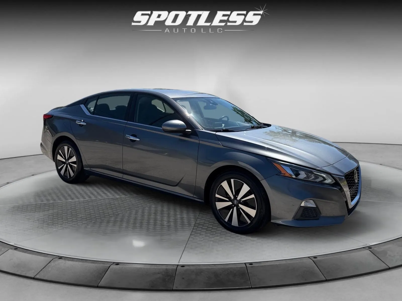 Nissan Altima photo 10