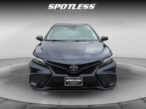 More photos of 2021 Toyota Camry SE at Spotless Auto I-10, TX
