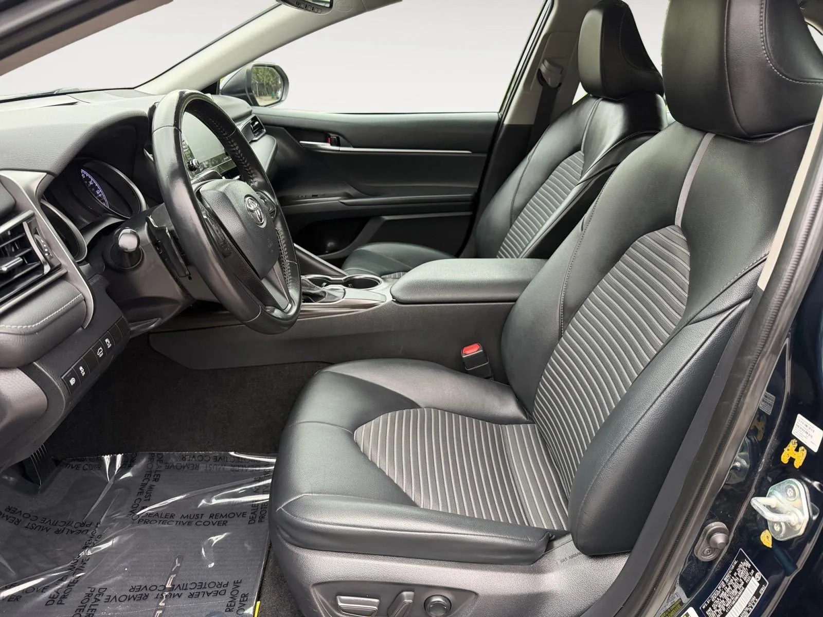 Toyota Camry photo 19