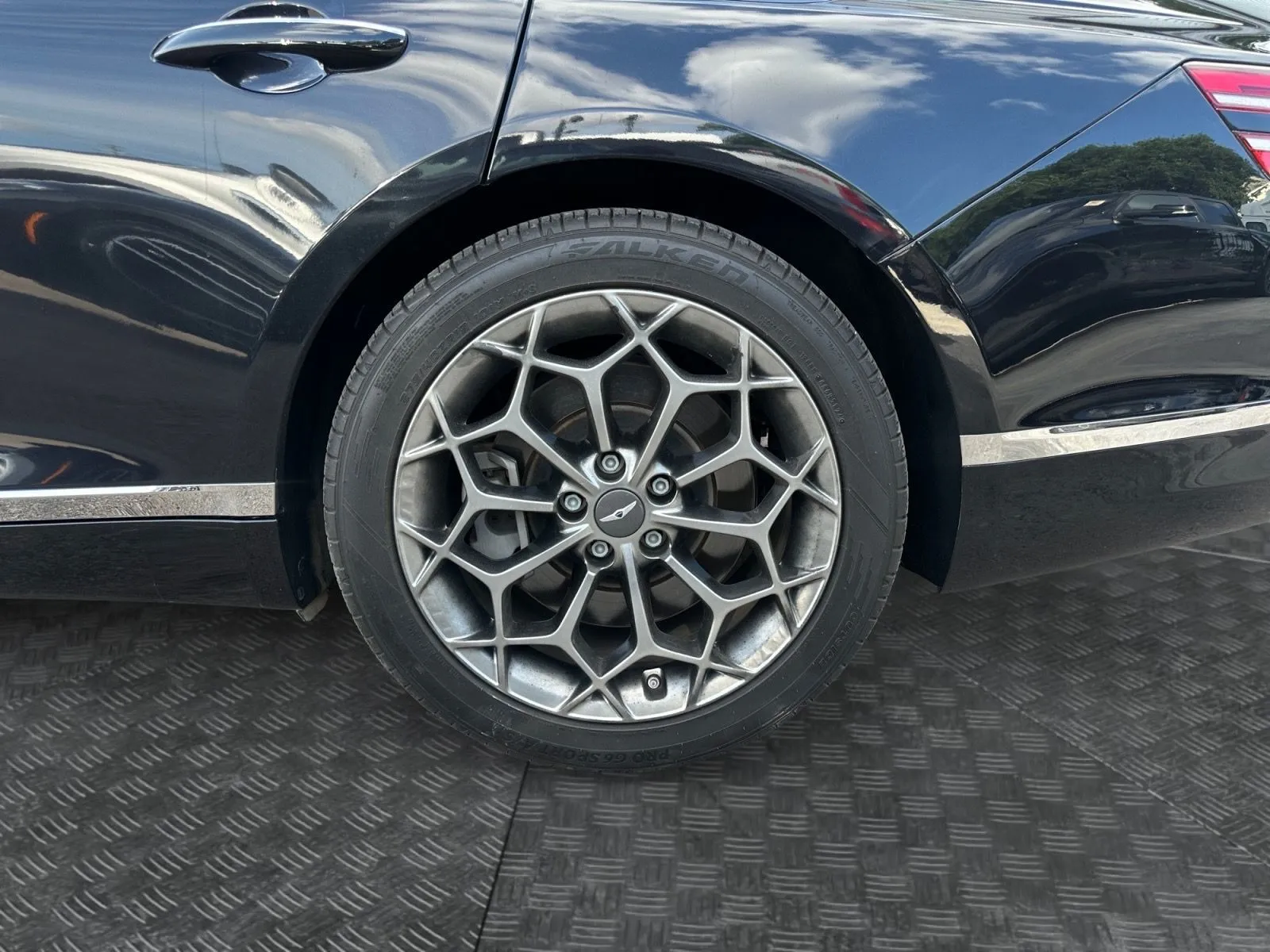 Genesis G80 photo 14