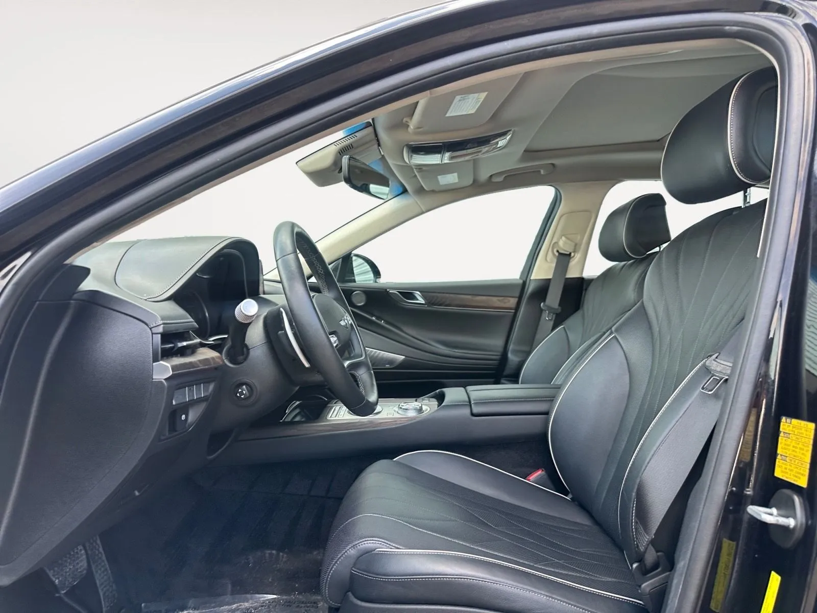 Genesis G80 photo 19