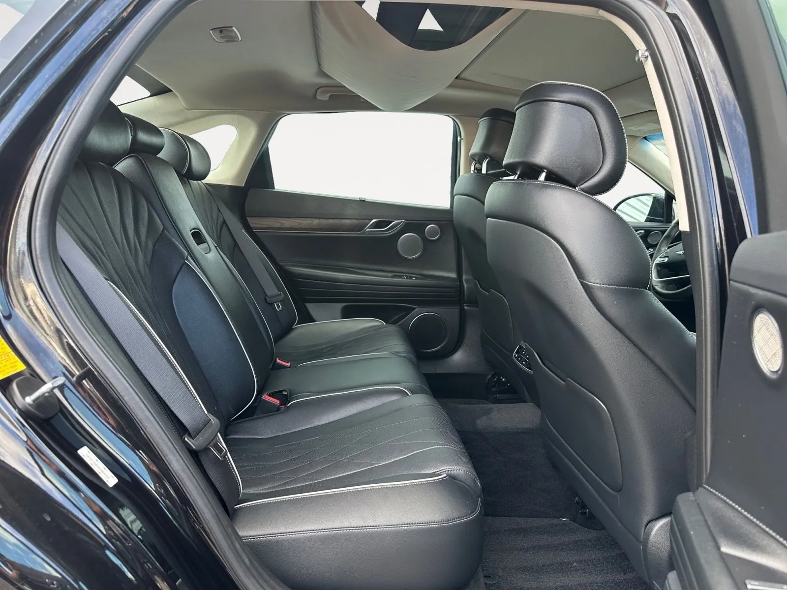 Genesis G80 photo 26