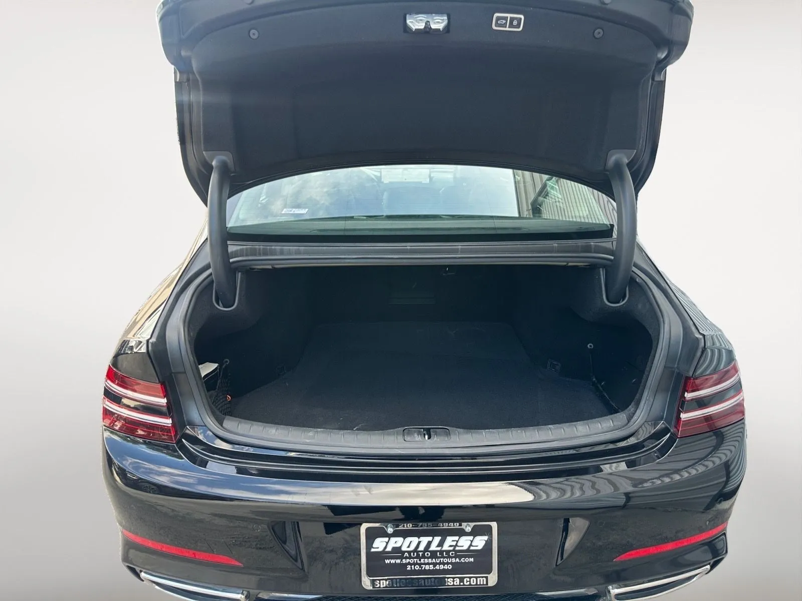 Genesis G80 photo 25