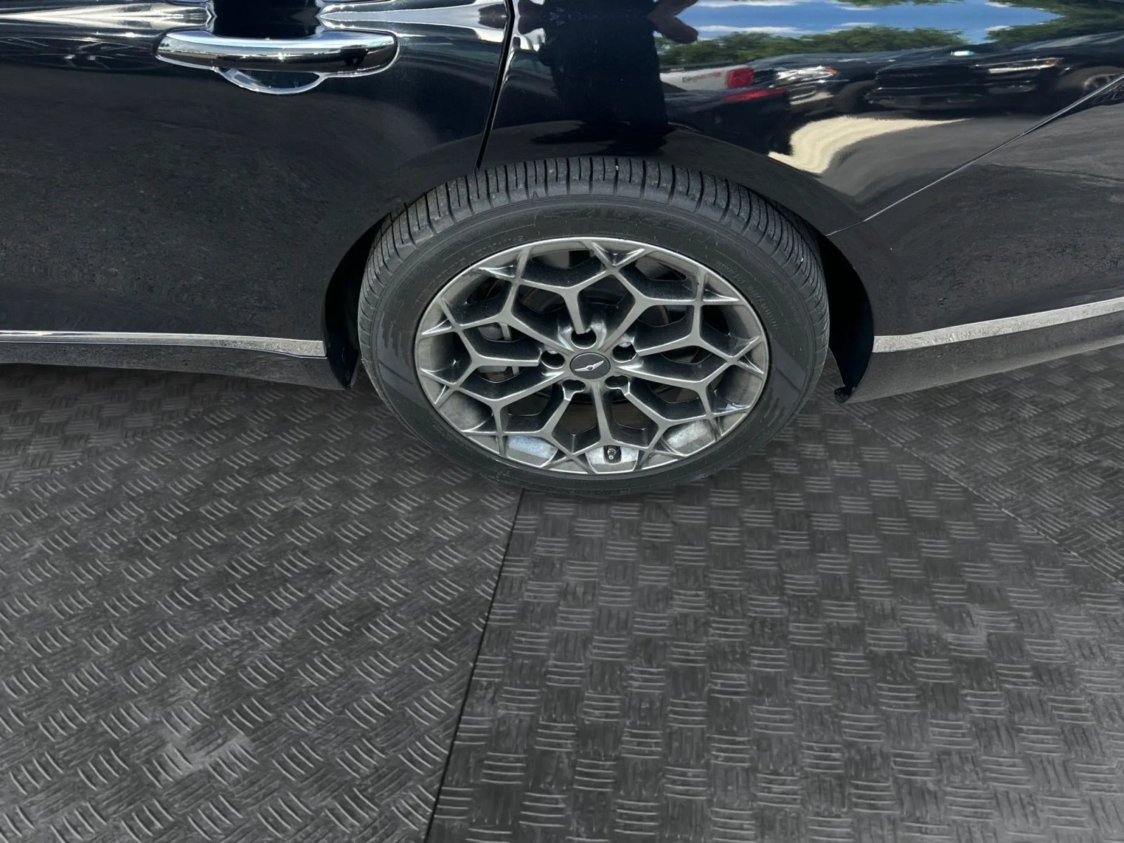 Genesis G80 photo 15