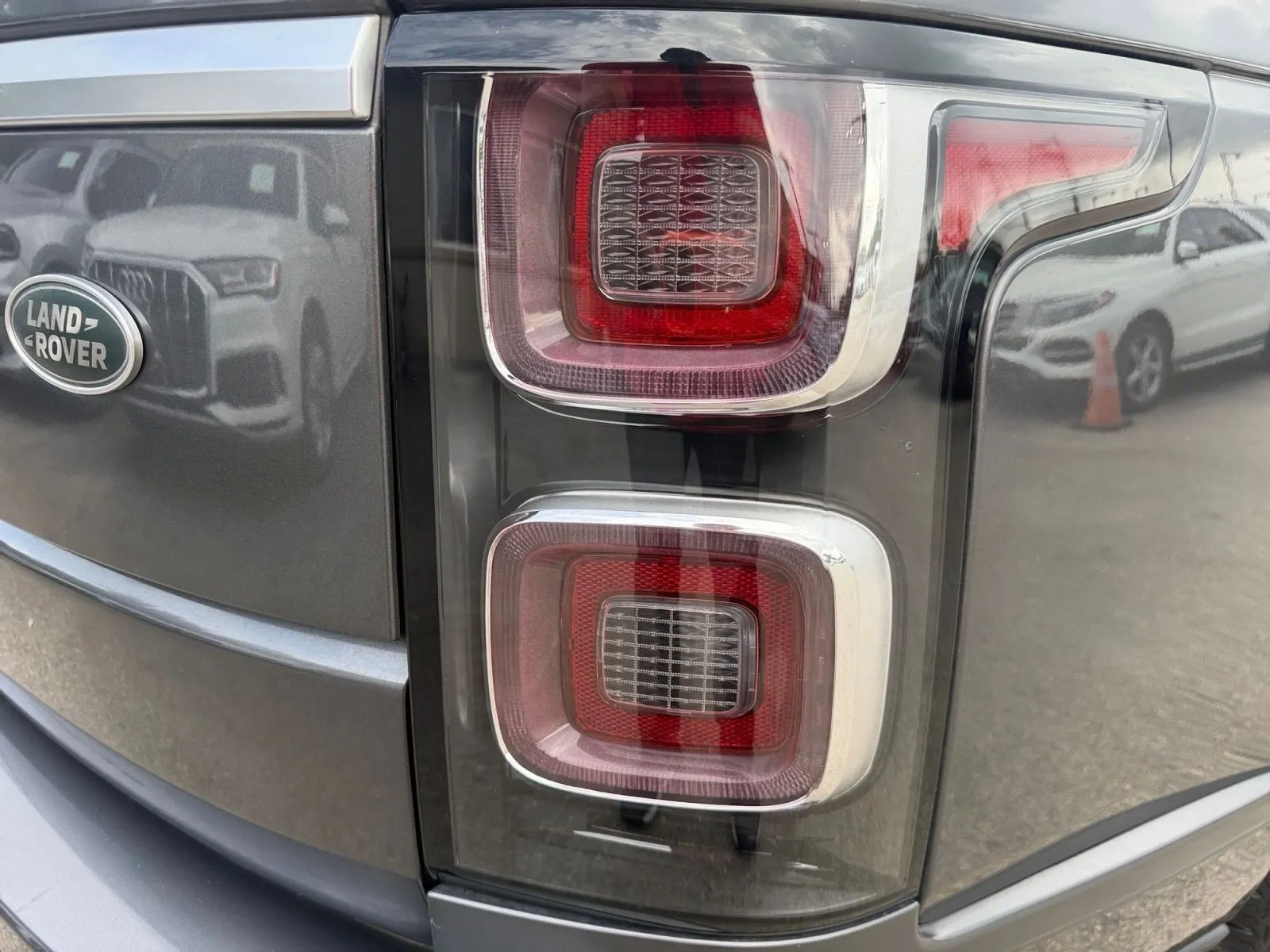 Land Rover Range Rover photo 12