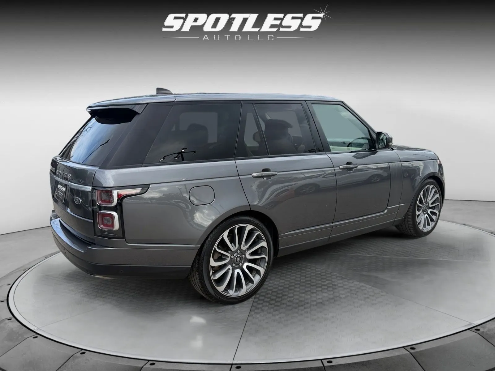 Land Rover Range Rover photo 7