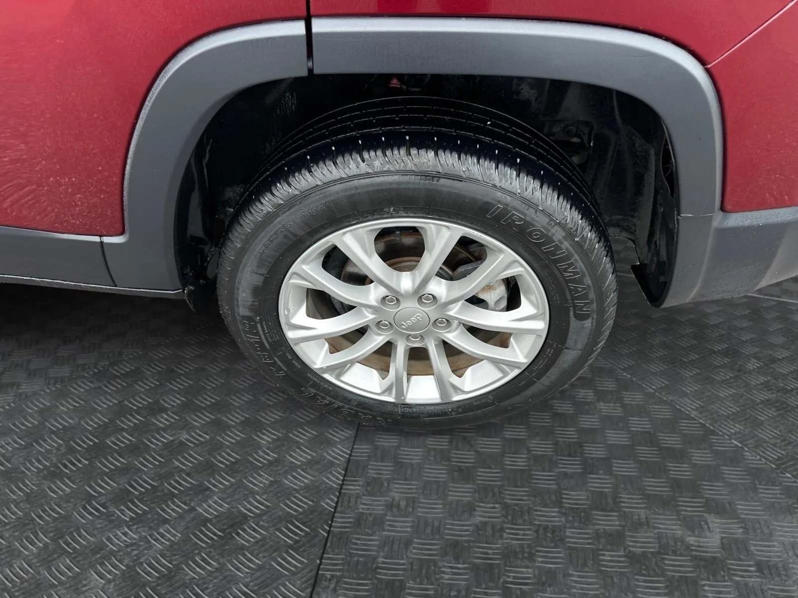 Jeep Cherokee photo 14