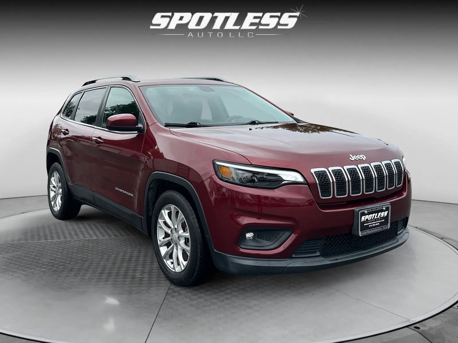 Jeep Cherokee photo 11