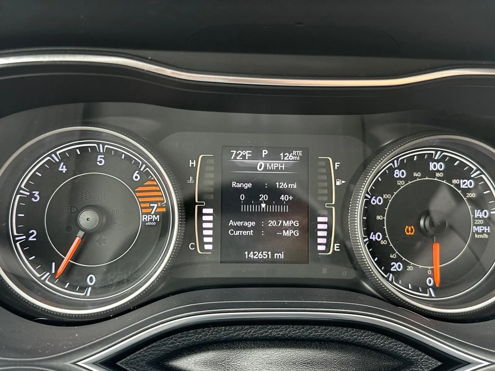 Jeep Cherokee photo 18